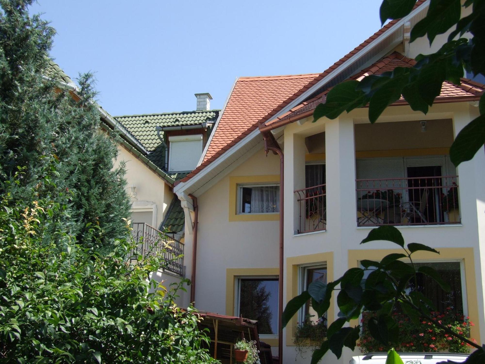 Apartment Révész Harkány Exterior foto